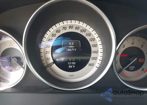 2013 Mercedes-Benz C 250 Luxury/Sport из США, поврежденный, VIN WDDGF4HB4DR268857